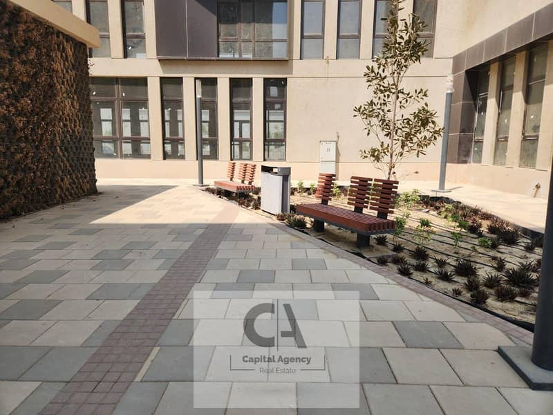 3 0d159f54-5742-43aa-bcee-87f83d1c80cd. jpg