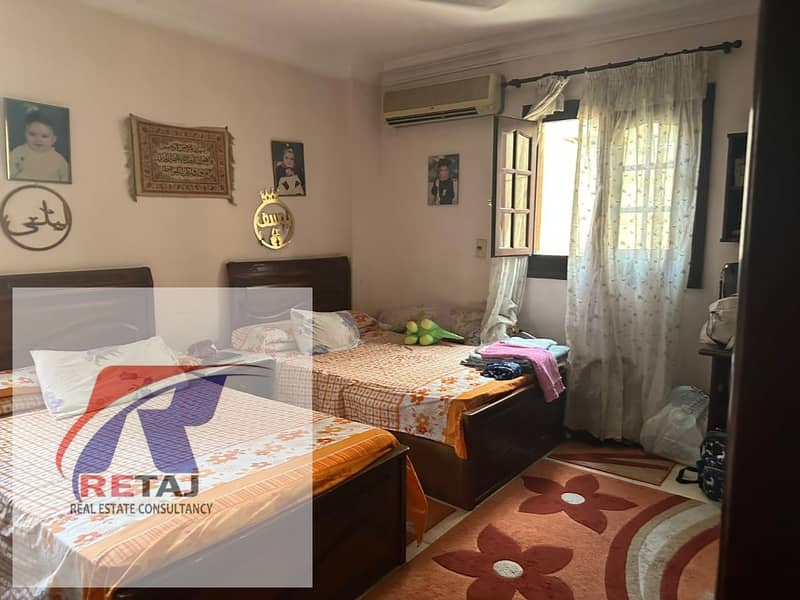 10 f89f1659-81d5-4f56-8832-b68ca4387b1b. jpg