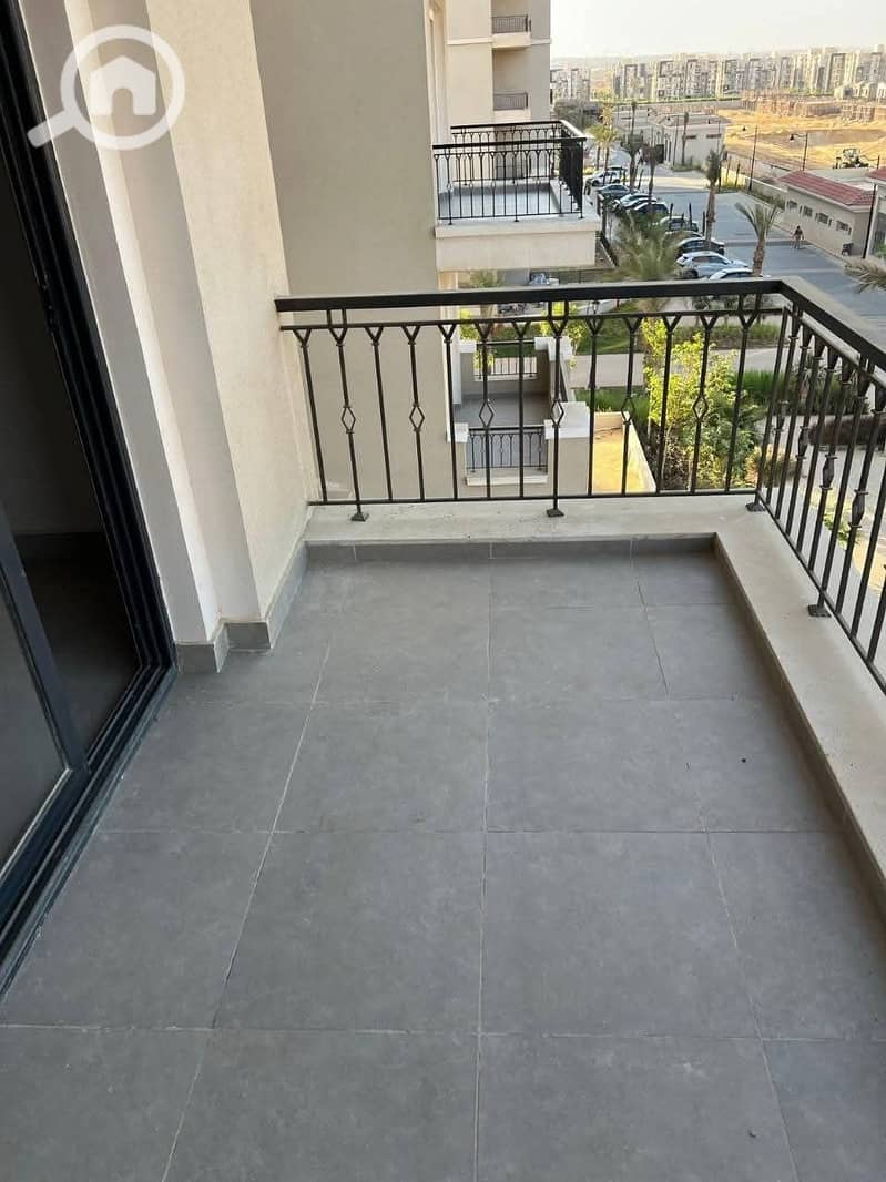 6 8dd54357-2d32-41d2-ba4d-3590c5cc7f83. jpg