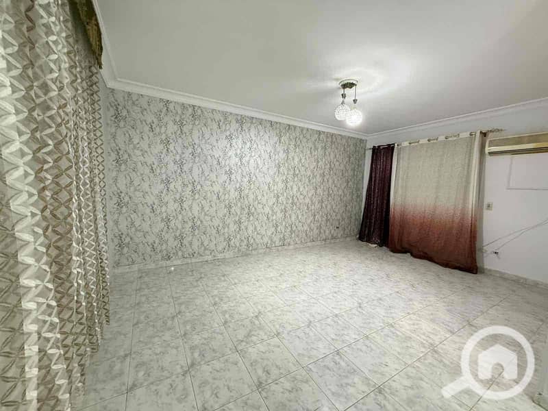 10 3e5a0458-b8bd-412a-8532-bcd4aefd9fc1. jpg