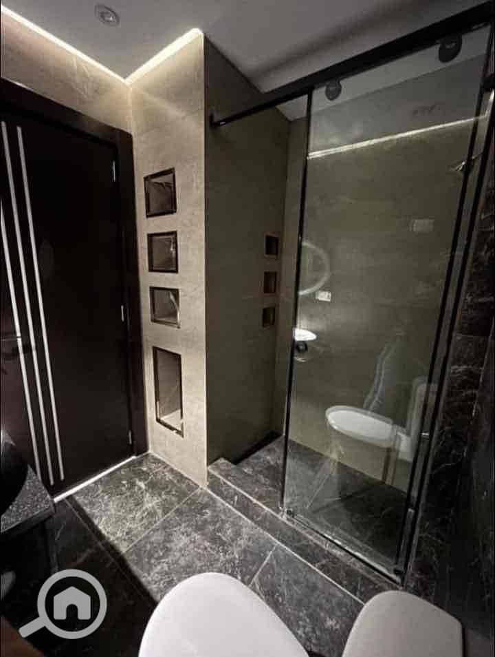 8 0f950def-cacc-4d35-95d6-58ba9d8e0b9b. jpg