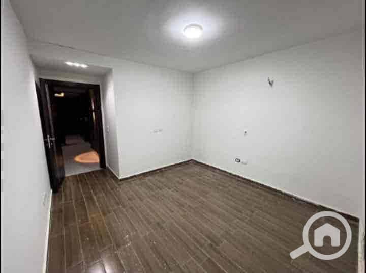 14 9854a06e-c7d8-457e-9614-26264c3af1f7. jpg