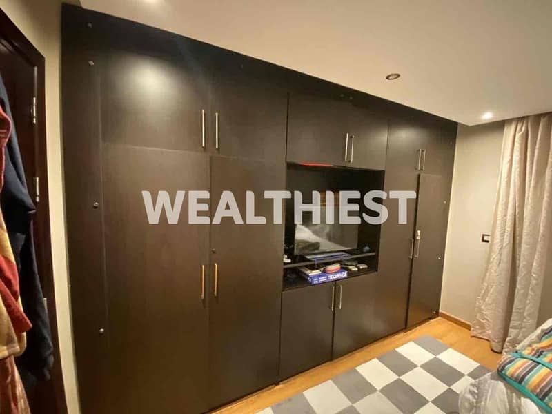 10 8baca7e4-8077-497e-ab2c-3f2e83bc2f39. jpg