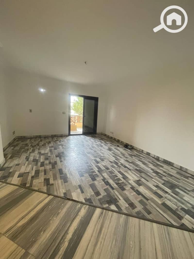 4 4f9fc901-c8cb-4687-ba2a-b8dc044e9286. jpeg