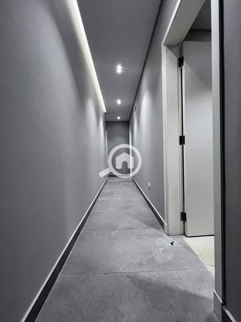 5 5028e92d-58d8-4590-a603-11e5305ba938. jpg