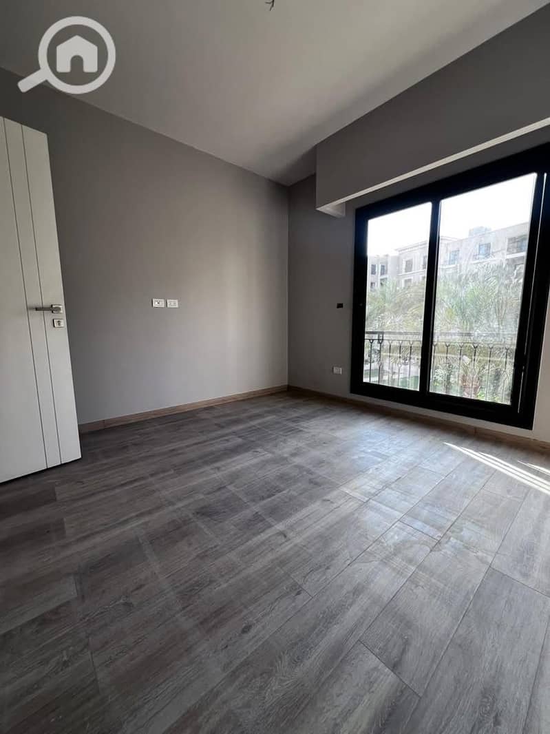 6 794c7061-b141-4e98-979c-829c4e4b32dd. jpg