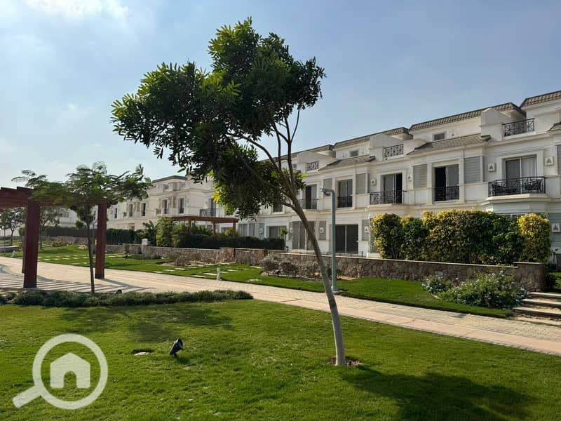 4 4c1a75ad-6f2f-41de-a41d-65fc4ada130e. jpeg