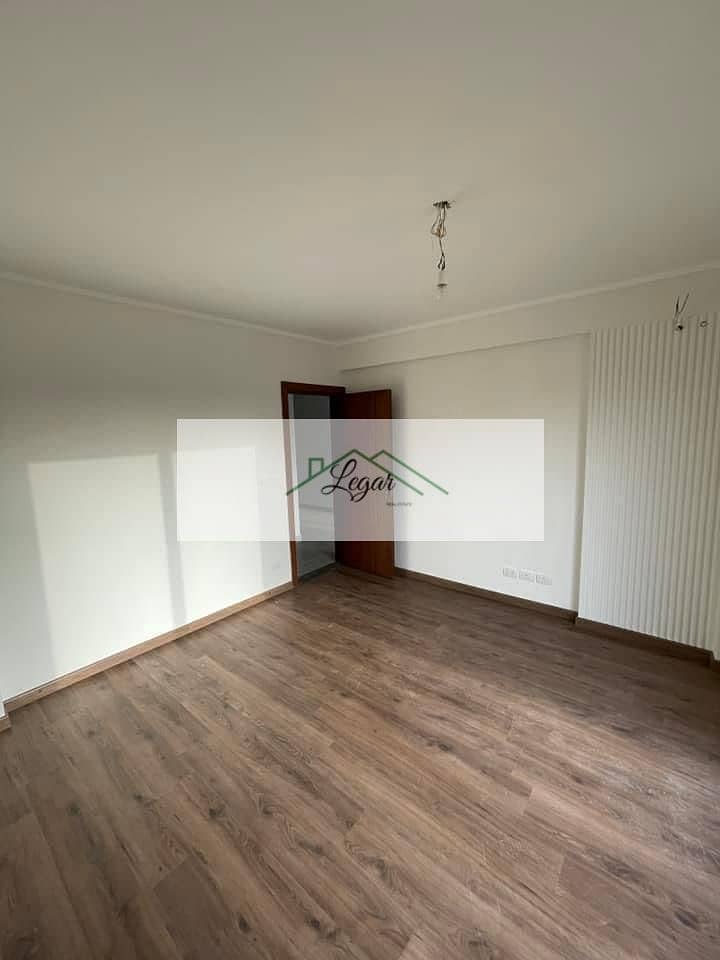 4 cbe31fbe-71b7-4adf-bcfa-3e07bca27c67. jpg