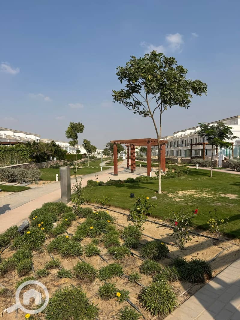 10 11dafc84-18bd-4274-879a-9cbf85c12ee6. jpeg