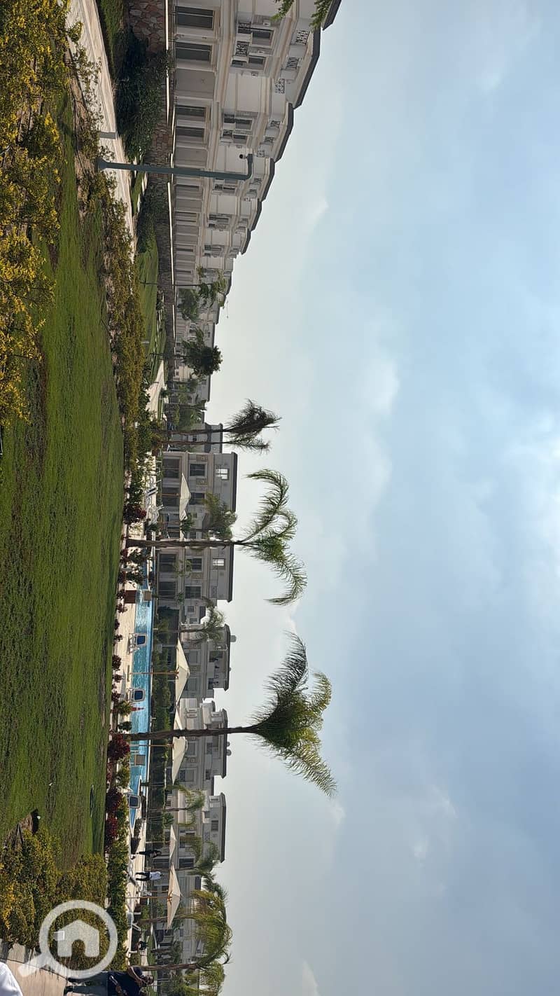 13 d1cdde4b-32e2-46d4-9434-4243aafd133d. jpeg