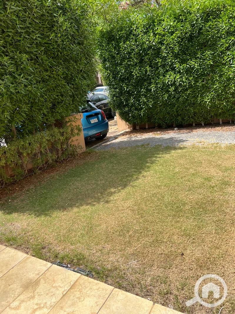 9 8a10e696-d5e5-45a6-8c52-2d2307f7c1b3. jpeg