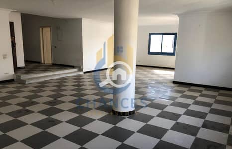 3 Bedroom Apartment for Sale in Maadi, Cairo - WhatsApp-Image-2025-12-07-at-6.09. 33-PM. jpg 3 Bedroom Apartment for Sale in Maadi, Cairo - WhatsApp-Image-2025-12-07-at-6.09. 33-PM. jpg
