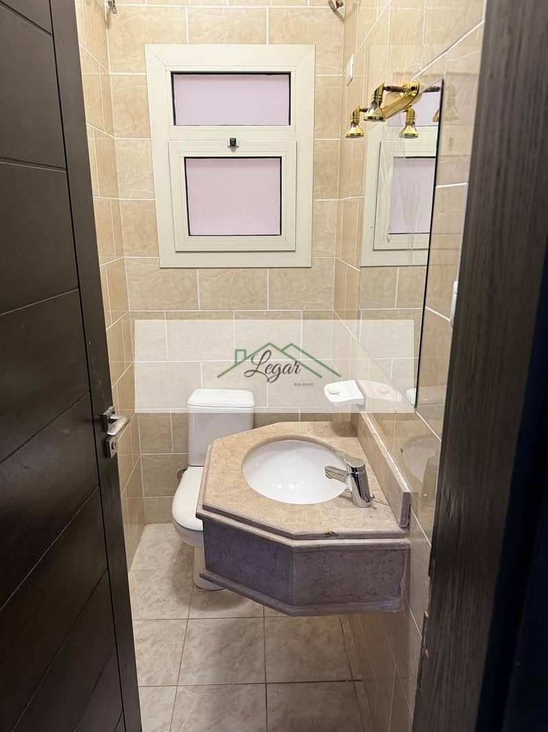 9 9d999176-ea74-4122-81eb-a1e8bf9fd9cc. jpg