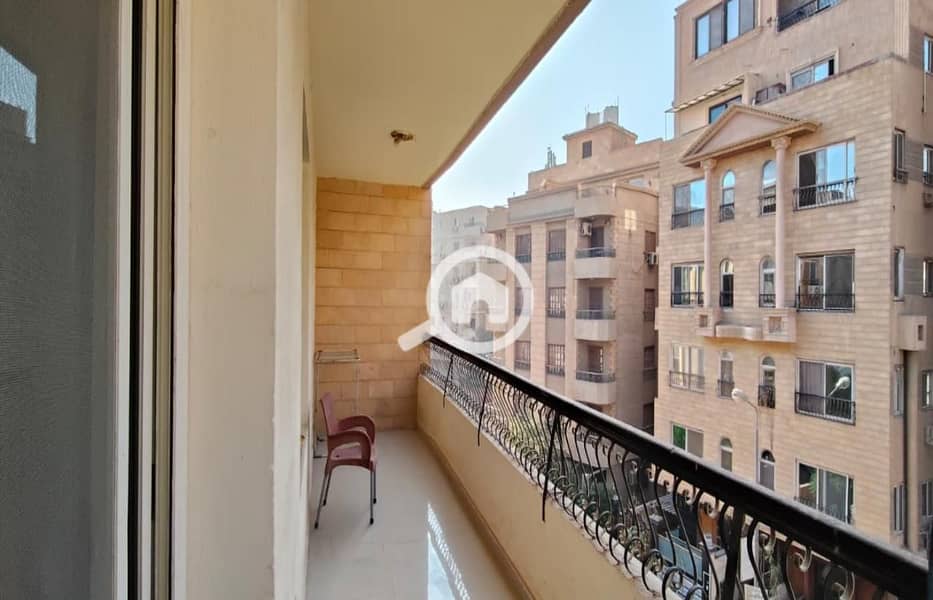 4 WhatsApp-Image-2025-10-25-at-1.42. 47-PM. jpg