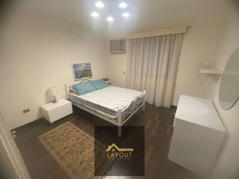 4 f233c082-fcc1-4d57-82f3-48979c99dd9b. jpg