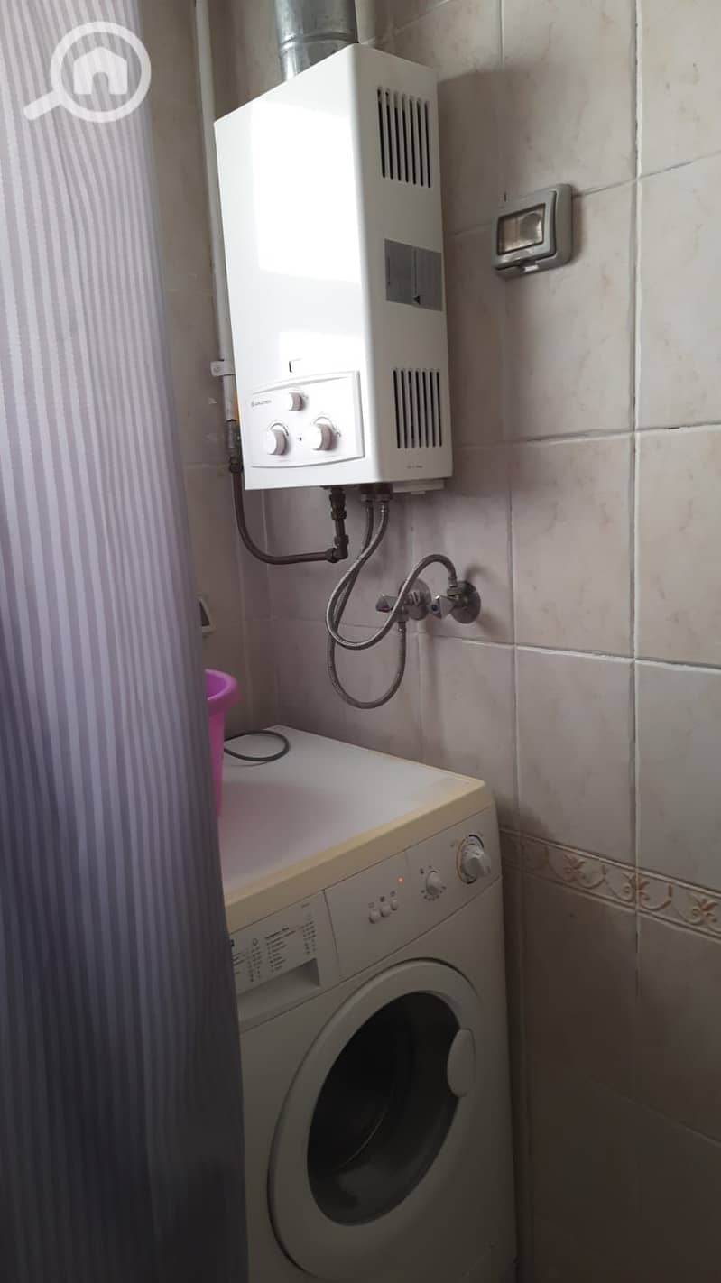 9 5586e960-2f34-4d21-9351-51870c5eddcb. jpeg