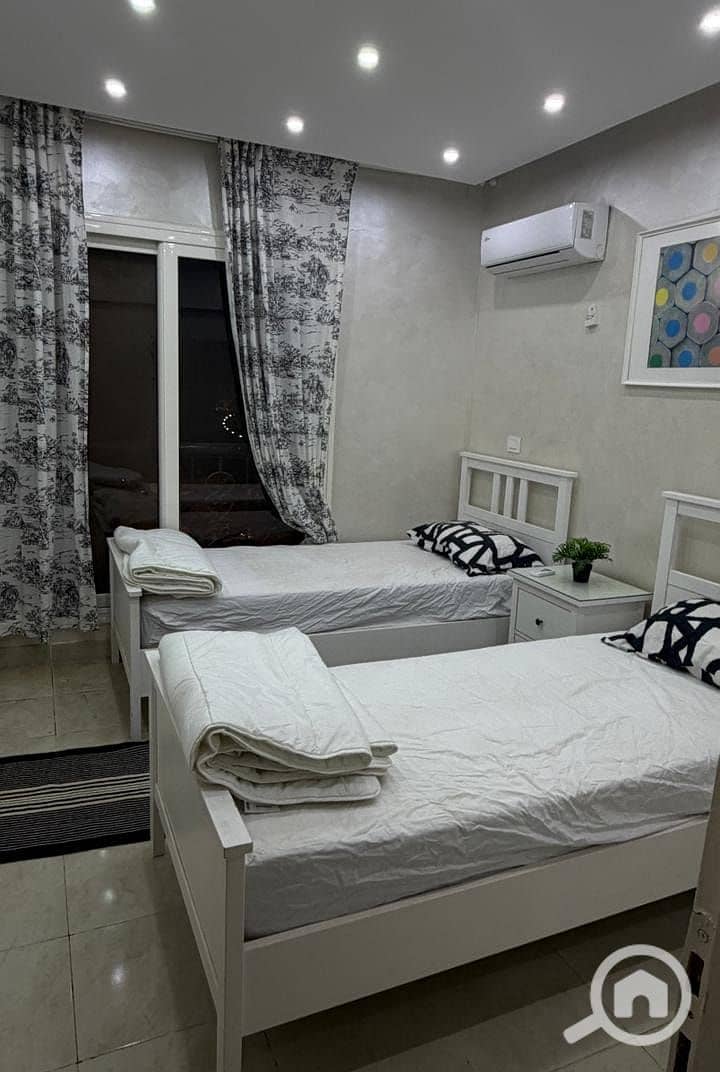 6 427a5fe6-771d-4a0a-ac83-75d7216c4247. jpeg