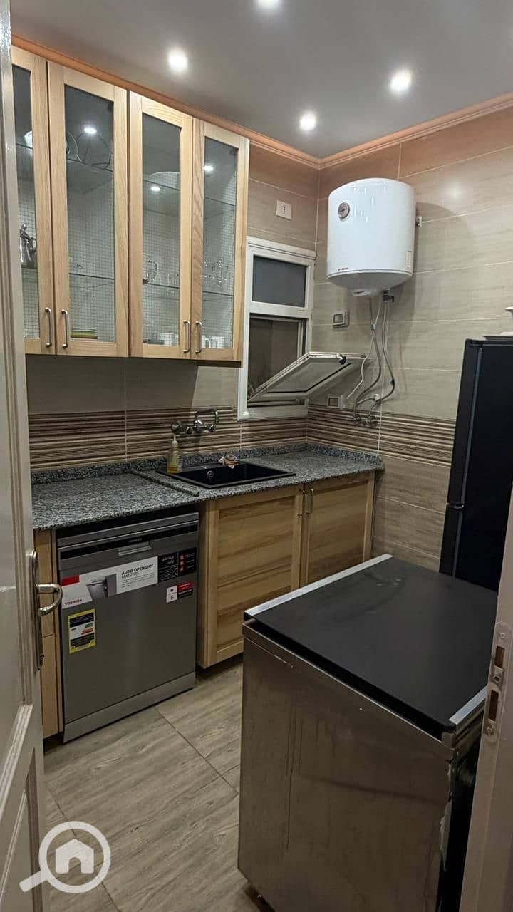 10 dcf5b4e5-f3b2-4cbe-814b-5bd849b0e576. jpeg