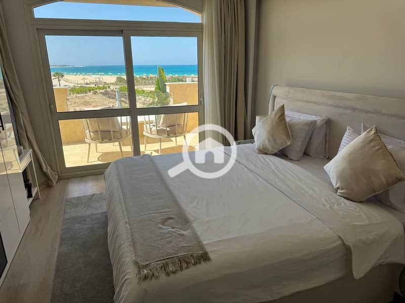 6 b96b4d0e-6088-4ab3-9219-7bb54b1f7b34. jpeg