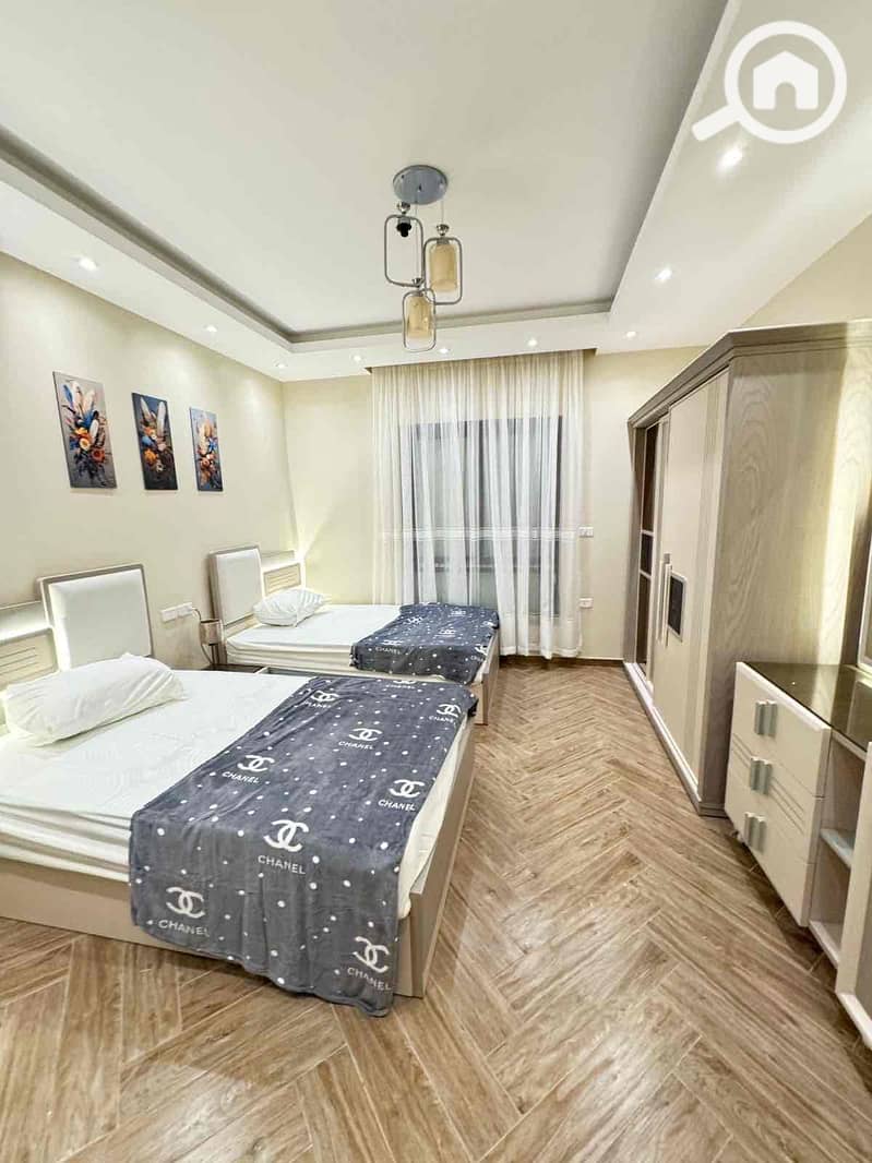 5 1e2a7886-19c6-4596-8353-1287aba58aad. jpg