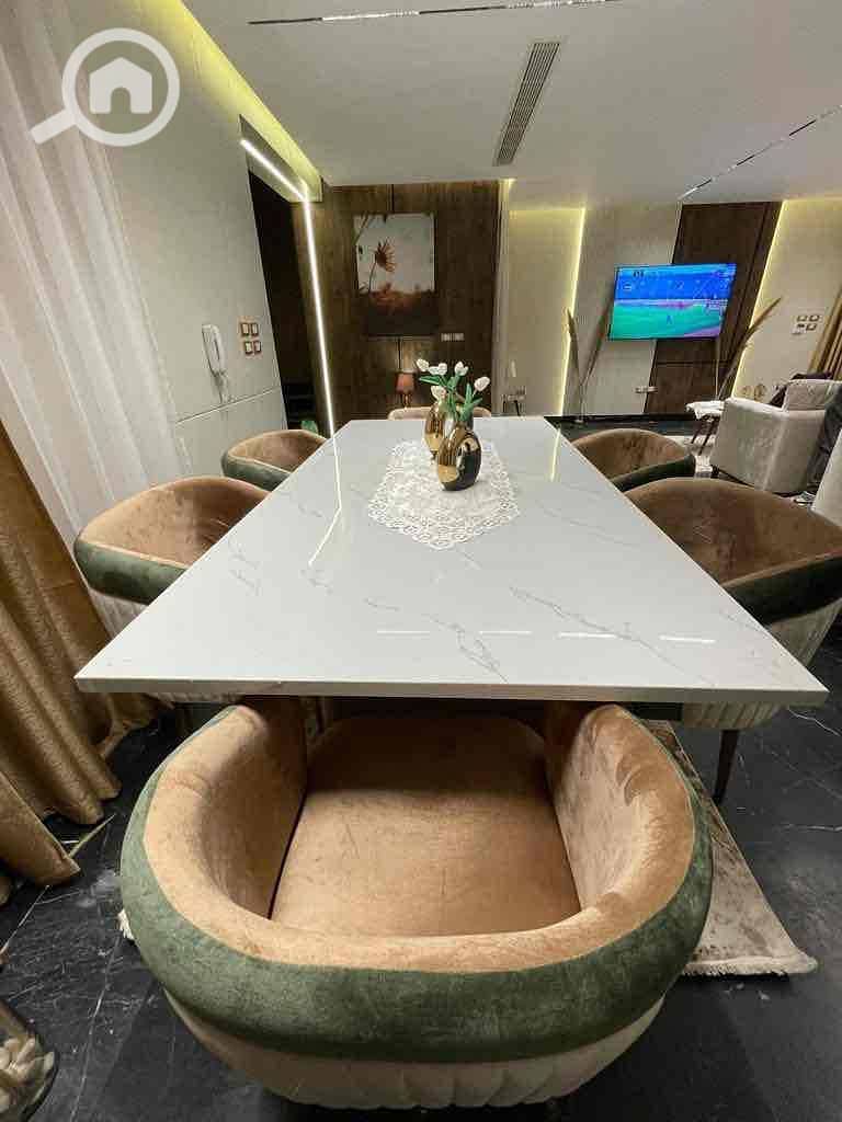 4 4786fcf0-08bb-4dd1-9e89-b2a93dc42798. jpg