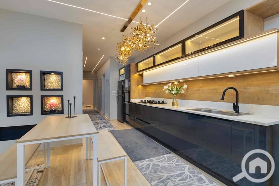 13 2d198c88-6d38-4d1e-a650-341fbcfc814a. jpg