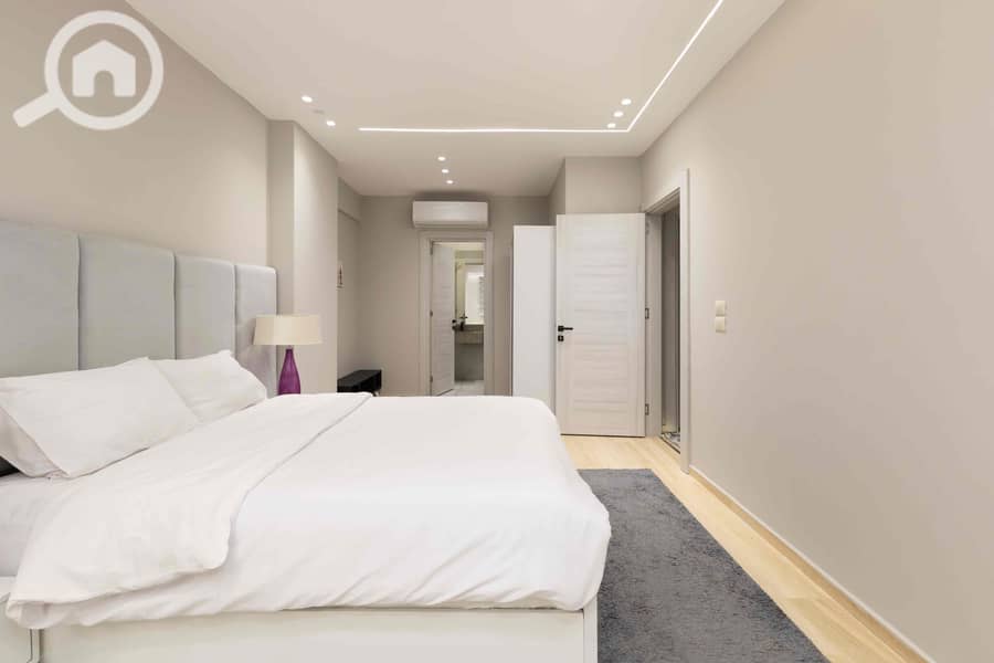 21 b8617f46-a3d5-470f-b6f4-52c1154ecedc. jpg