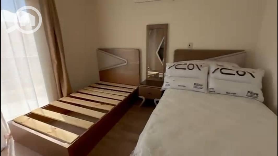 7 53cd7c2c-7124-4f7e-a87d-e6ec6dfa6589. jpeg