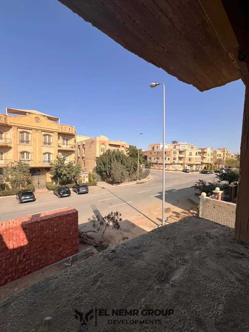 8 6a2731a5-94c0-4113-8abb-efdef82e383d. jpg