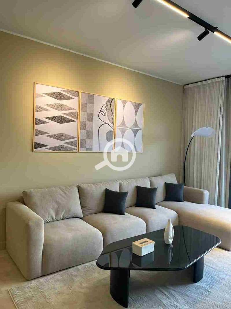 1000580405. jpg 1000580405. jpg