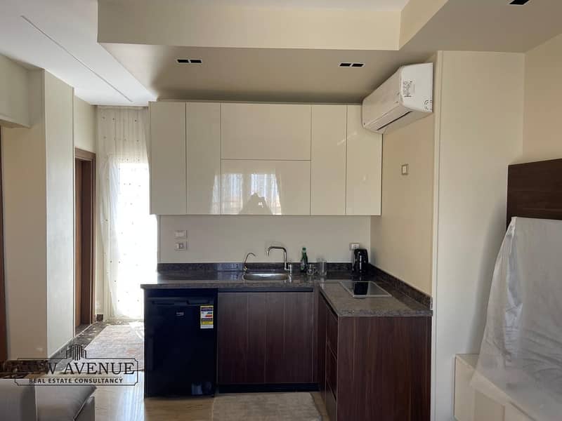 11 63595ddf-cc6a-44c1-ab15-d564c9bc5551. jpg