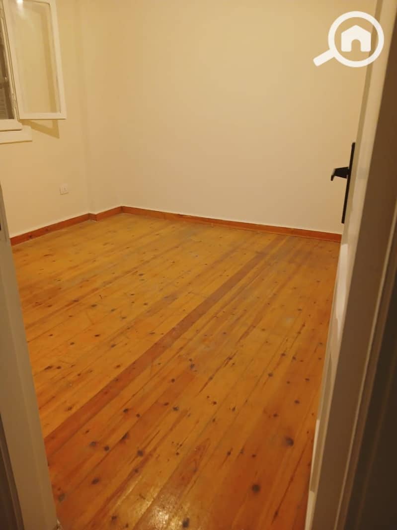 8 ccd46c5b-c7e0-4102-89b3-290f4aa2b68c. jpg