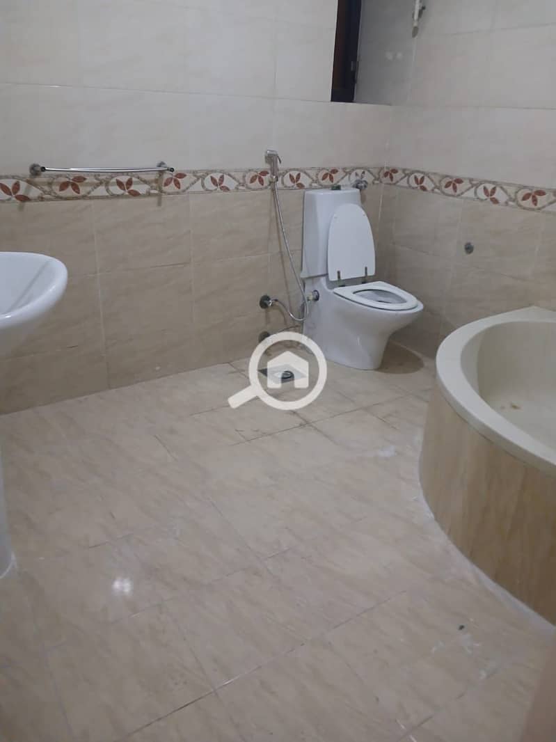 10 a6a6e659-a107-4b6b-849a-028dfd8da4cf. jpg