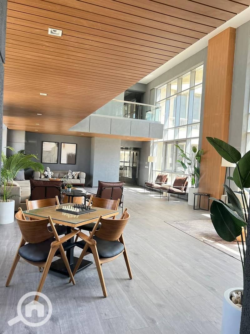 10 896b398d-8118-4b36-a404-e2c0d3154270. jpeg