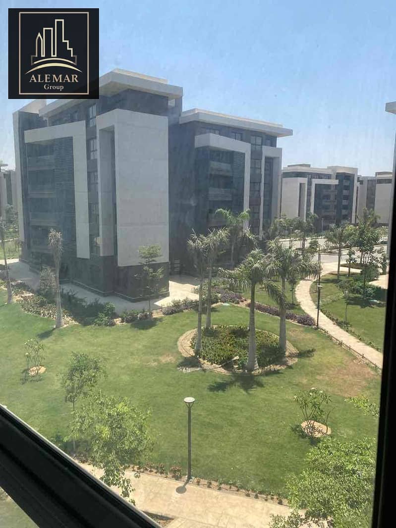 4 5d52a308-2a2e-4e55-8fd3-4a4f4e661341. jpg