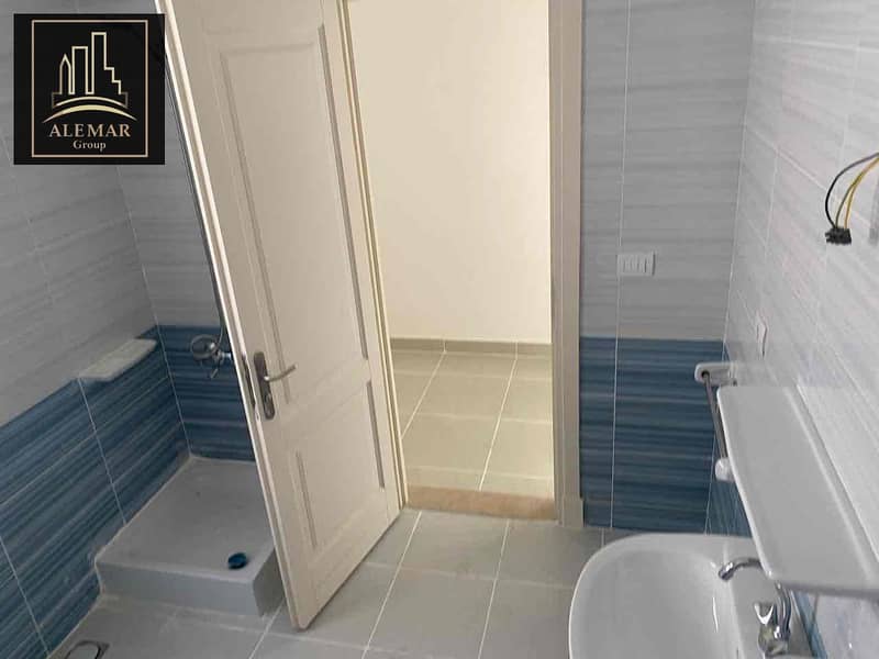 5 7fbfc8c1-1fbd-4fa9-8479-2377e230fa40. jpg