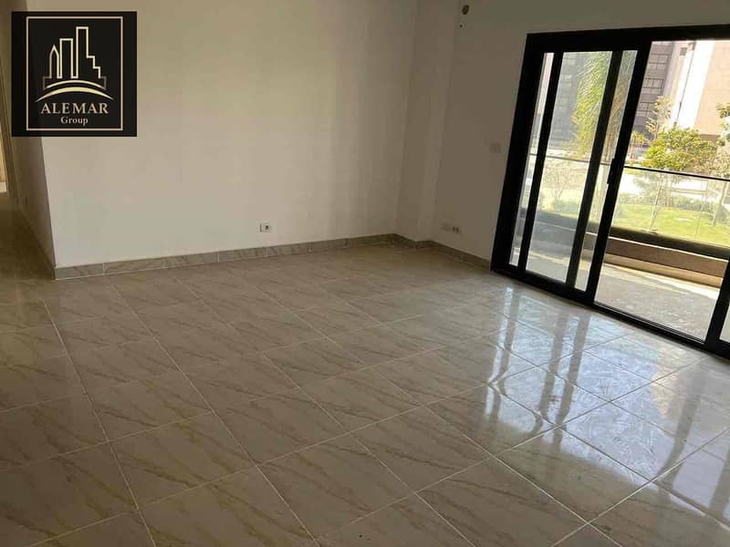 8 891e9094-1f3a-46af-810b-914361553f38. jpg