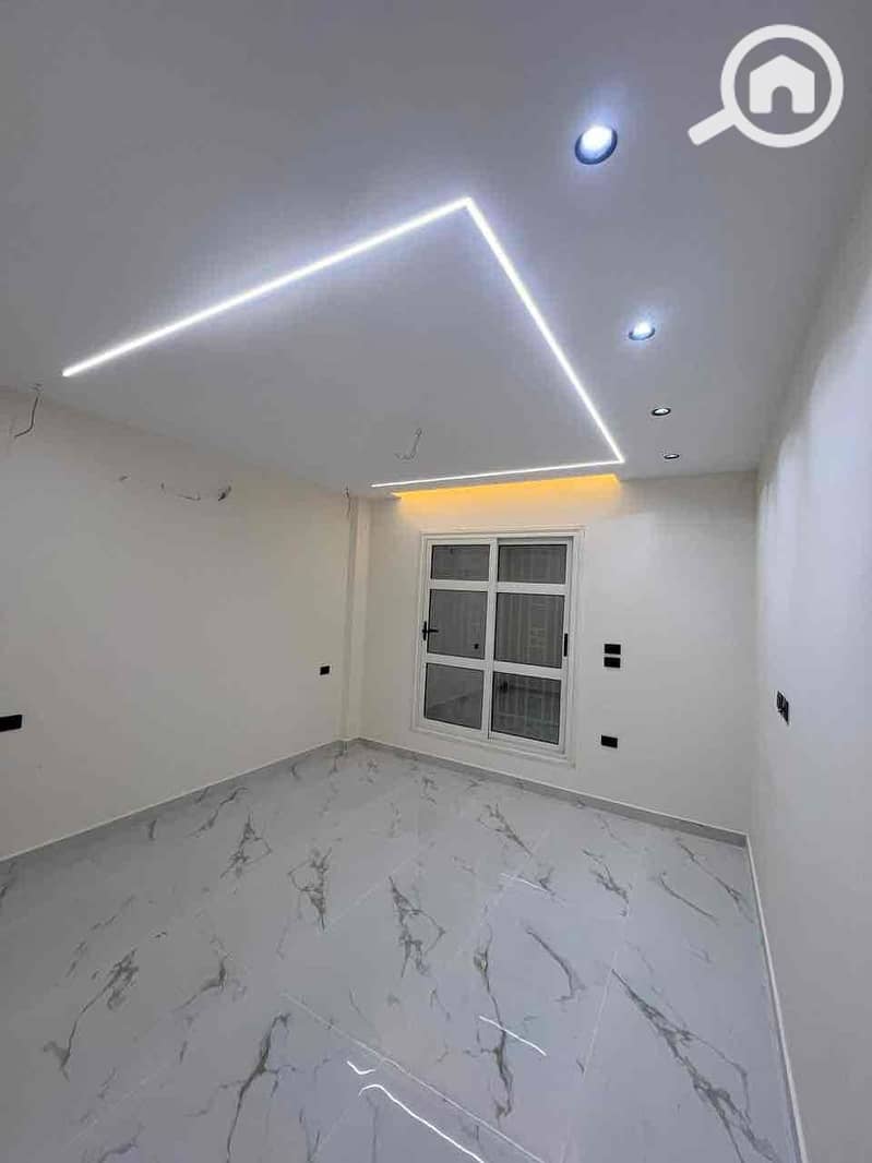 6 21525b0b-425e-4655-a442-e4d0aed70216. jpg