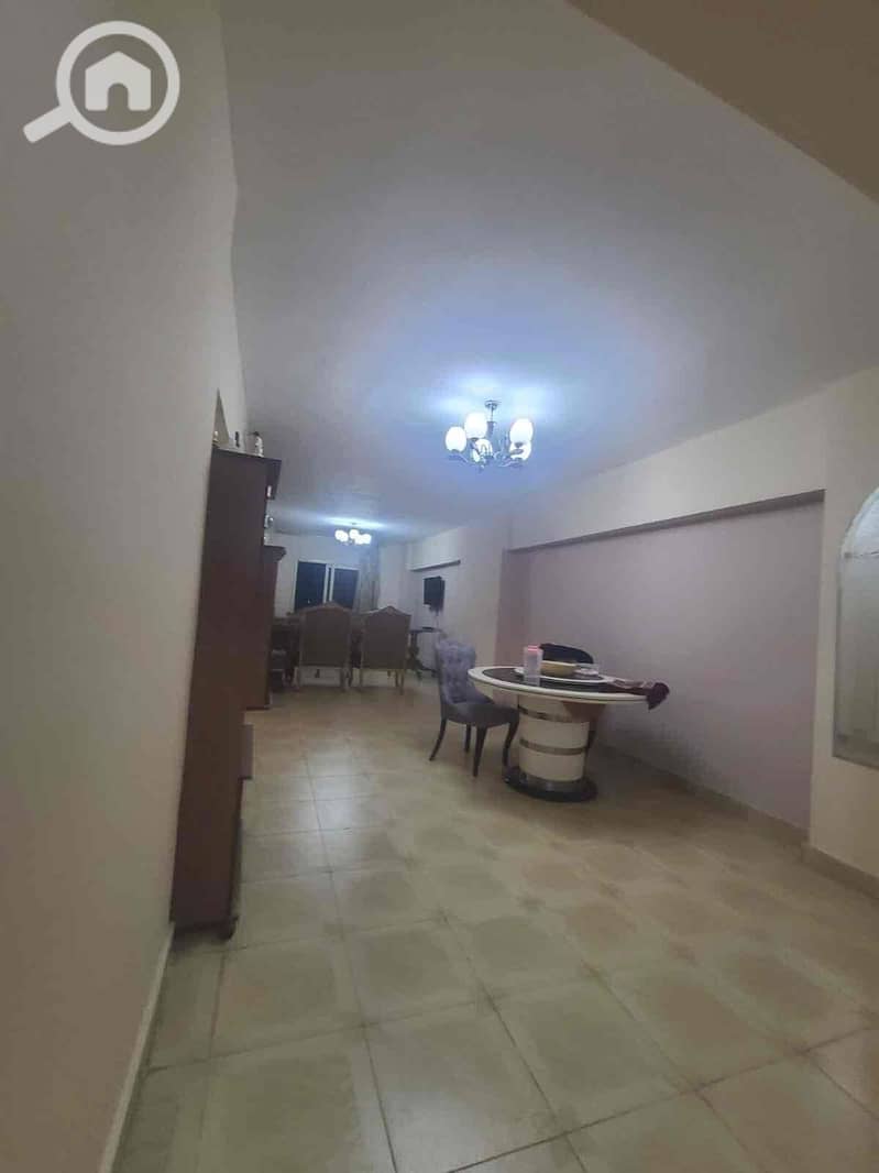 7 1f742e20-aa13-4601-a206-1257af1bc670. jpg