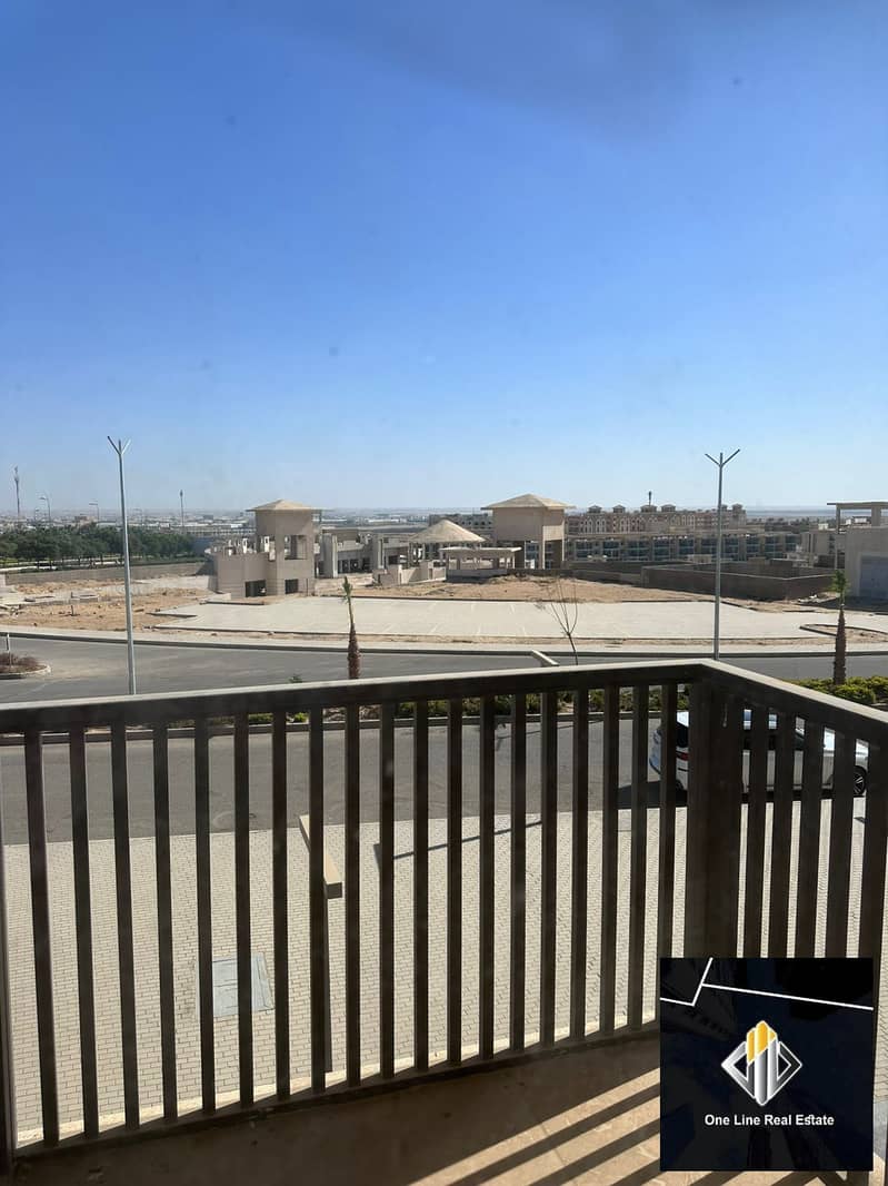 2 4916948d-1e1d-4b7c-81c7-8c37cafbc0de. jpeg