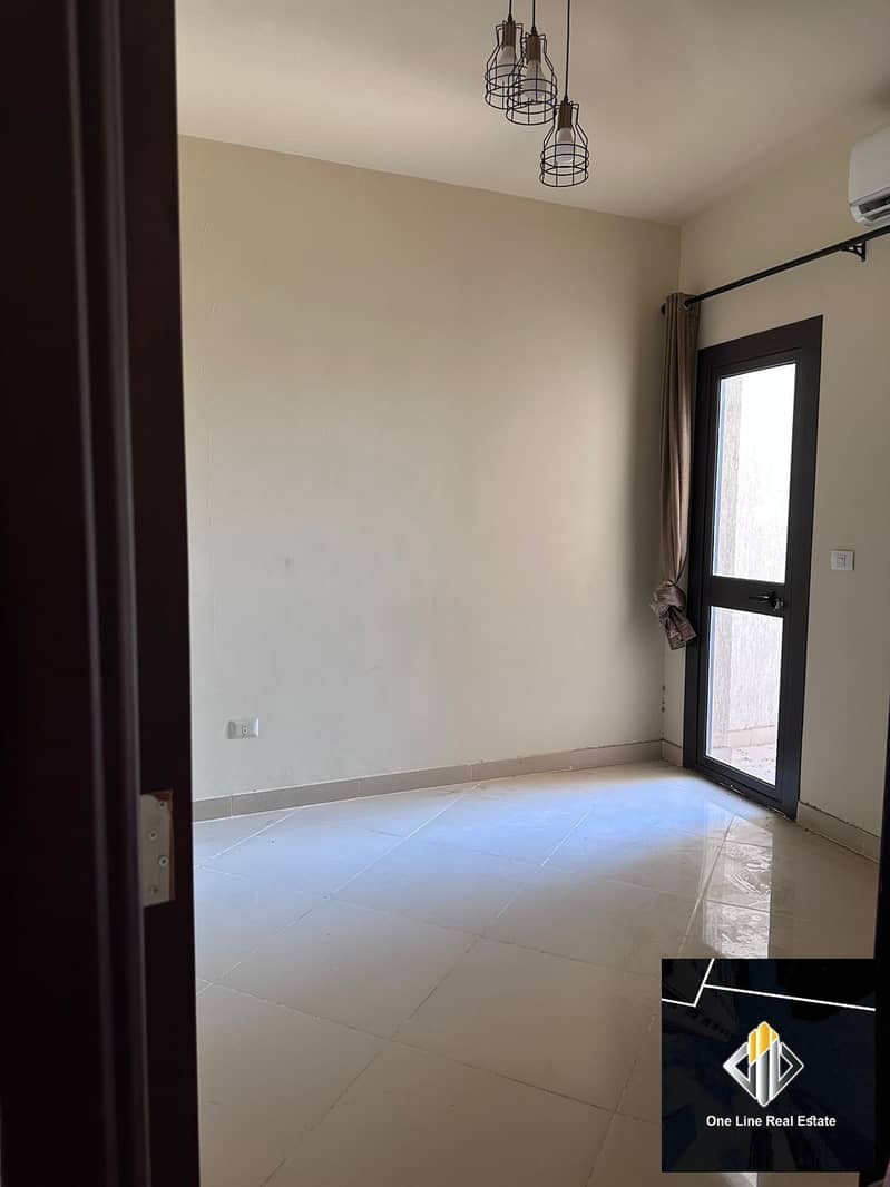 8 2080eae4-5ac4-4853-bcdc-3f5333fd706c. jpeg