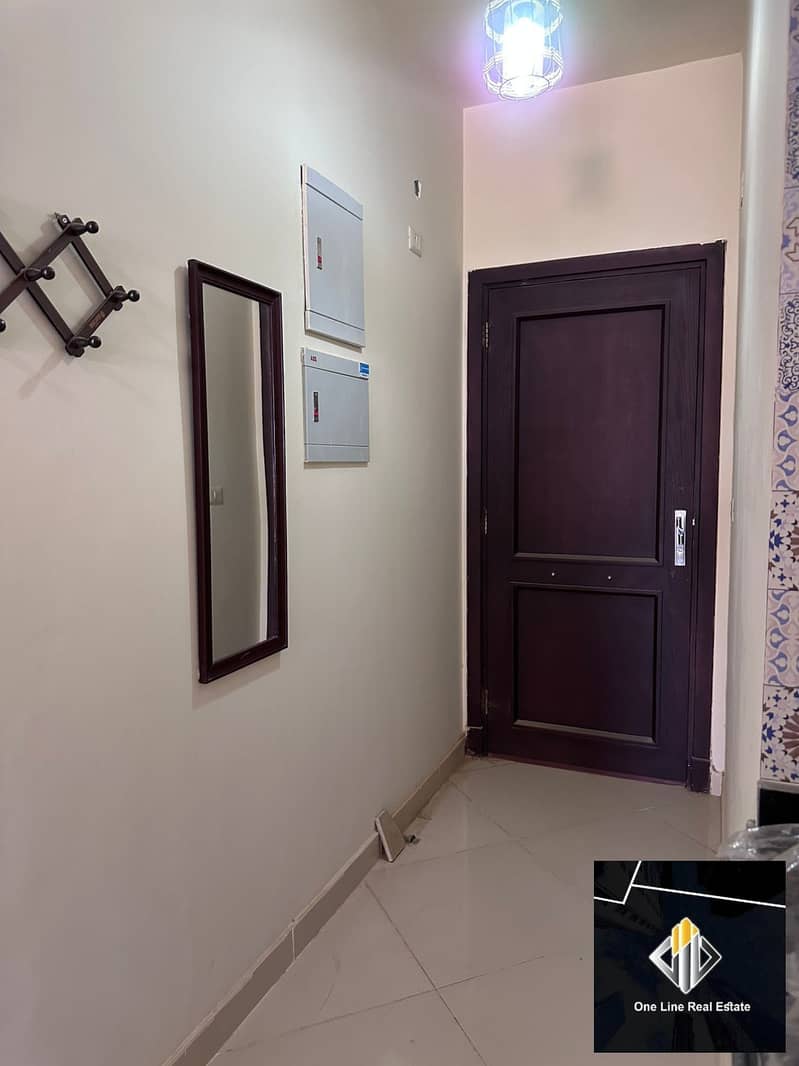 9 860072ba-94e7-402b-b180-e5f0740cad53. jpeg