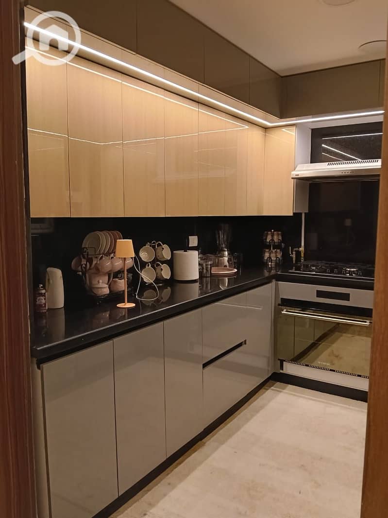 2 fd219b53-6cd9-41eb-9ee5-75c63fb91e96. jpeg