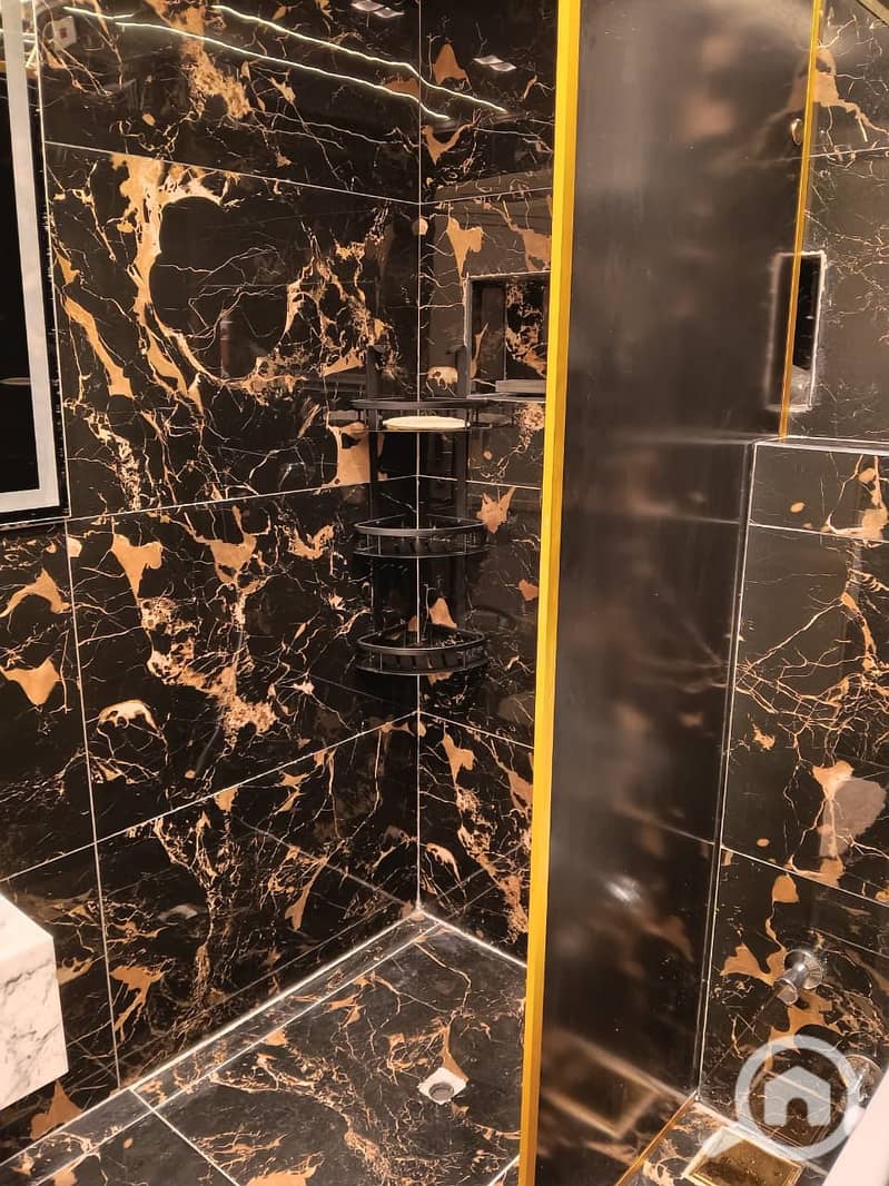 11 6849c318-dc17-40b2-9b81-04f8ce6c6d2d. jpeg