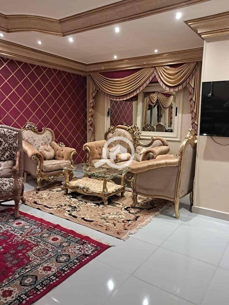 8 03f6910c-39a5-49e6-a996-b6239ec384f8. jpg