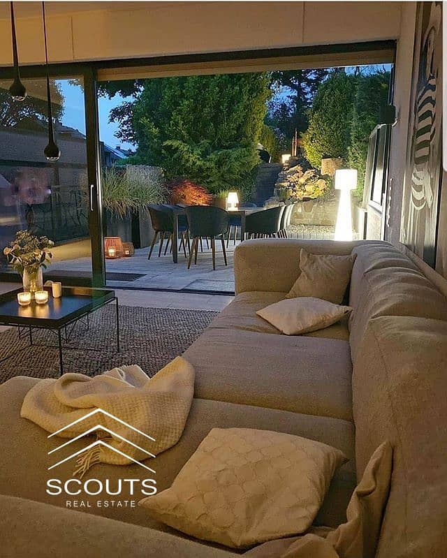 3 2db38352-59bc-49d3-8456-d8e075640361. jpeg