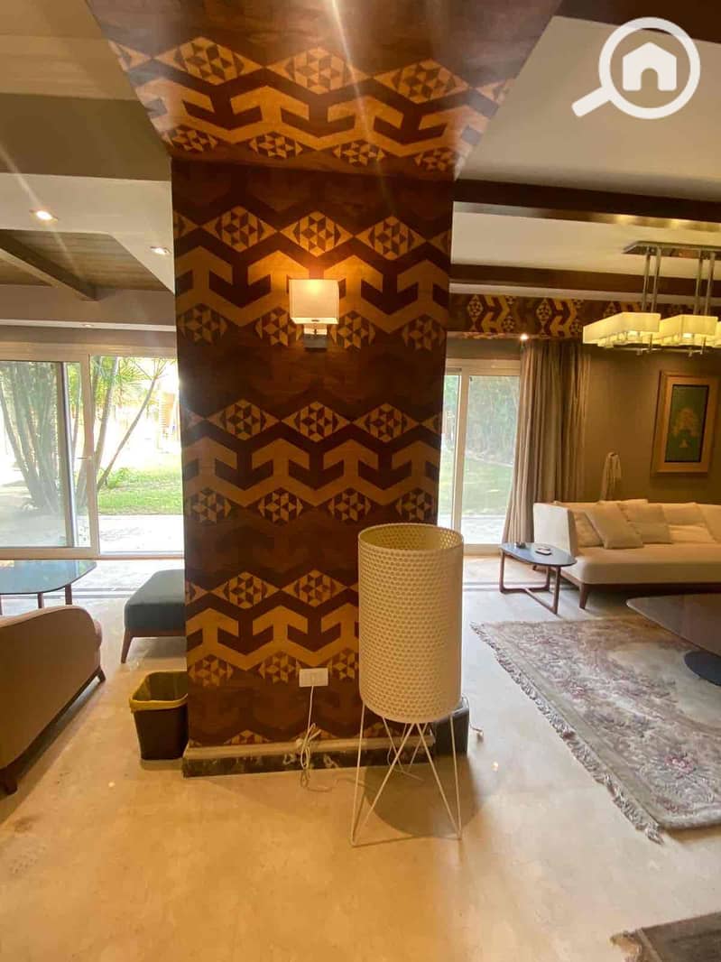 2 661637c5-29ff-4fa6-8d98-3c7ec8b38ff8. jpg