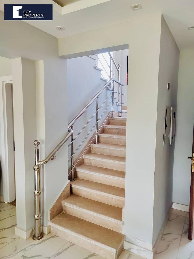 6 _files_0c308b67-e72f-431c-afb5-6d61309ced40. jpg