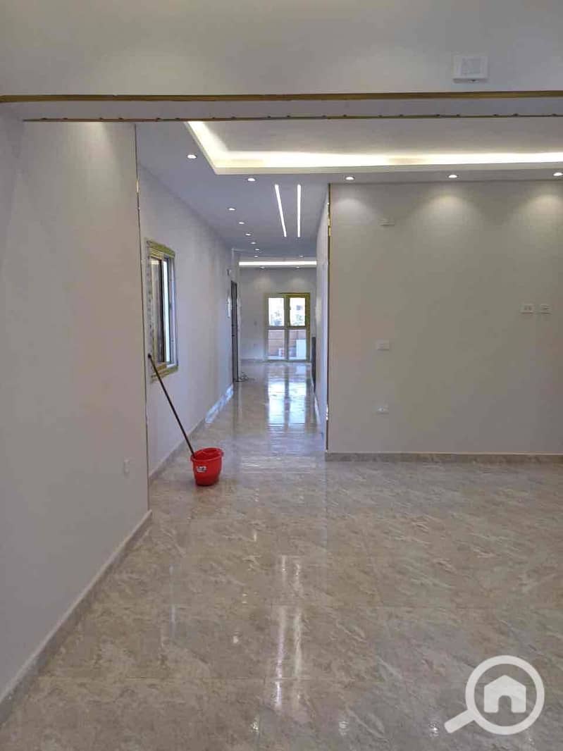 10 83a20a8d-3e36-4c19-ac7a-e17ec93e30bd. jpg