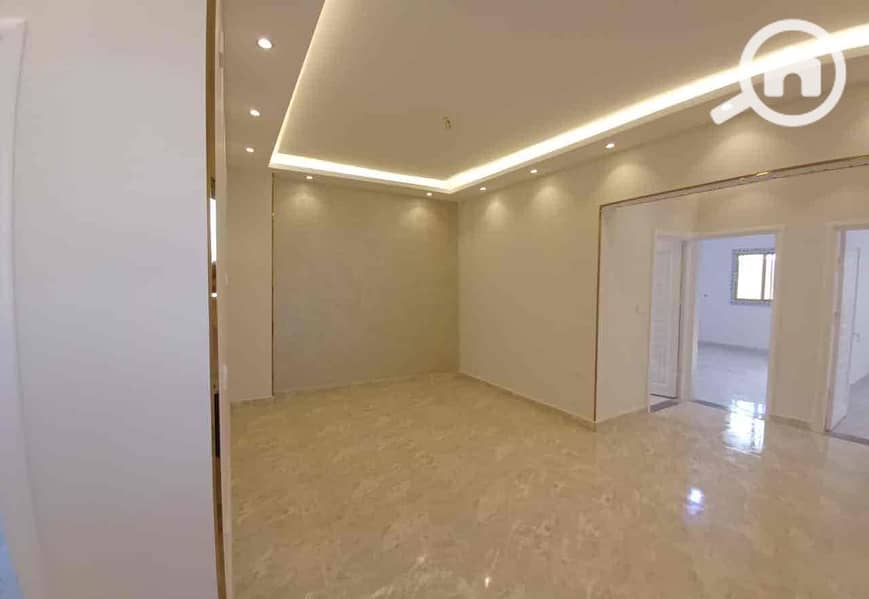 12 7ea1e38d-1947-4bac-804e-678eab7be510. jpg